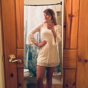 Lacy 70’s Style Bell Sleeved Dress